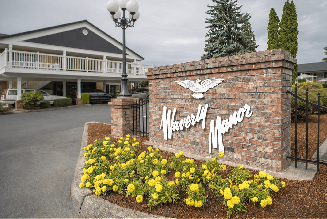 Waverly Manor apartments in Lakewood, WA