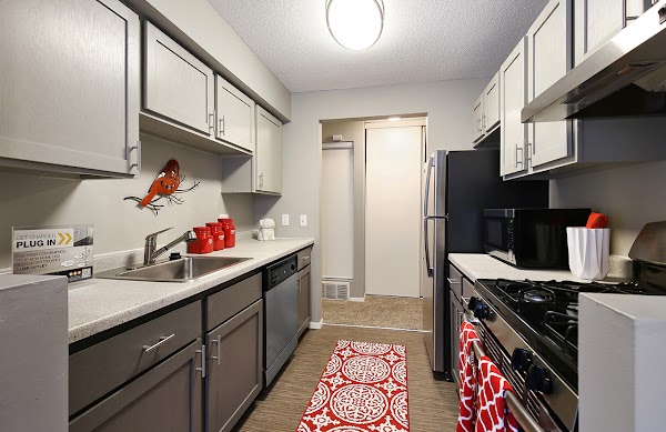 The Atwood at Eden Prairie apartments in Eden Prairie, MN
