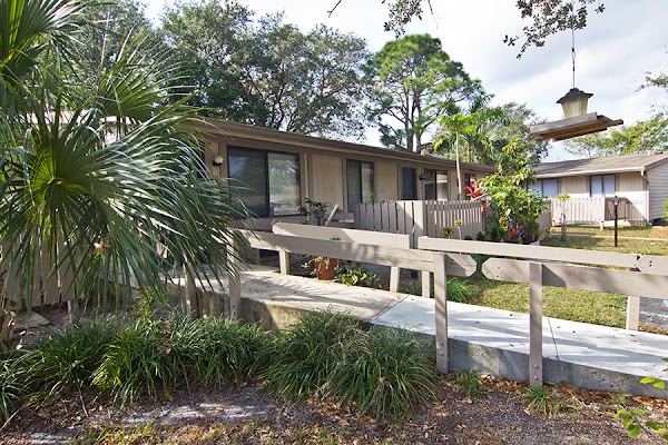 Jupiter Cove apartments in Jupiter, FL