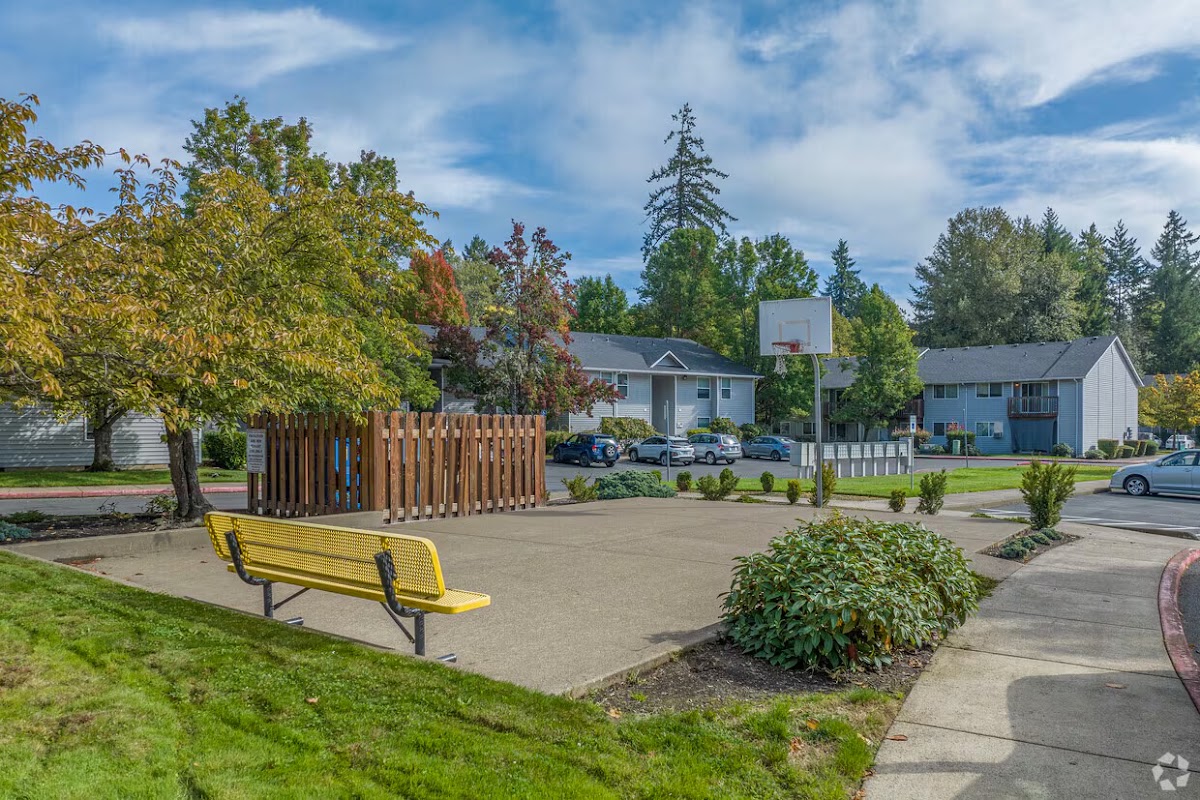 Crystal Lake Apartments apartments in Corvallis, OR