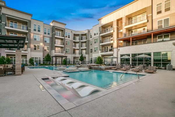 One90 Firewheel apartments in Garland, TX