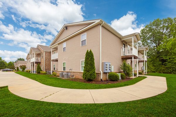 Oak Pointe Apartments apartments in Burlington, NC