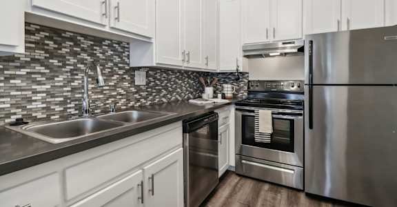 Park Regency Club Apartments apartments in Downey, CA