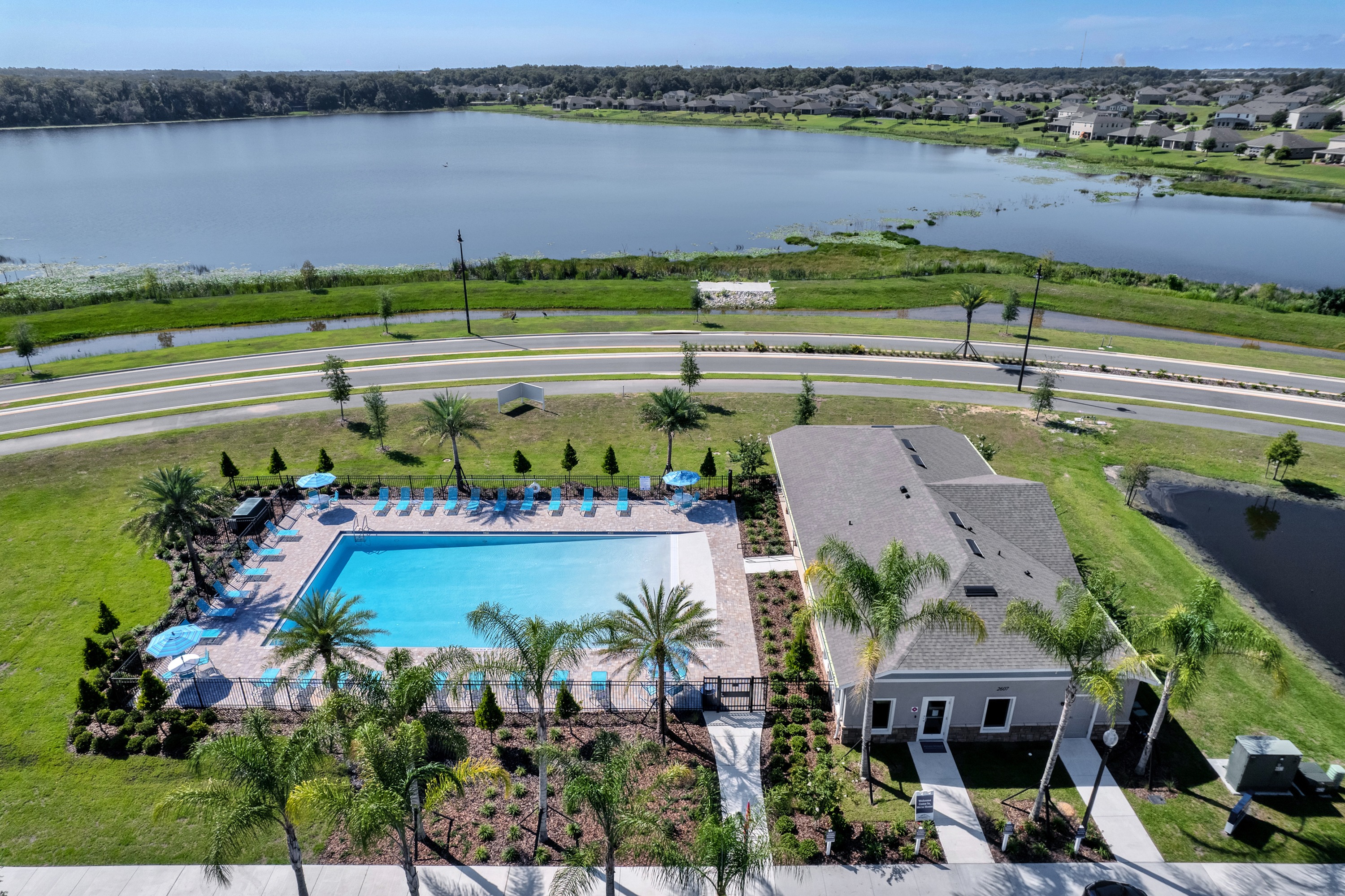 Summerwell Avian Pointe apartments in Apopka, FL