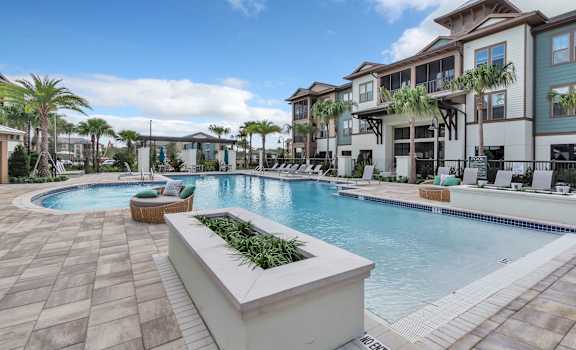 Pointe at East Shore Apartments apartments in Apopka, FL