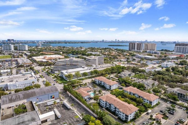 Windsor Biscayne Shores Apartments apartments in Miami, FL
