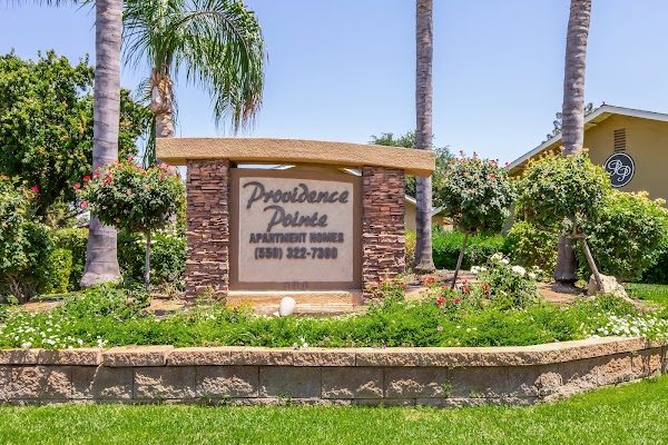 Providence Pointe apartments in Clovis, CA