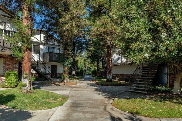 Scottsmen Too Apartments apartments in Clovis, CA
