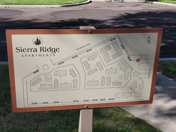 Sierra Ridge apartments in Clovis, CA