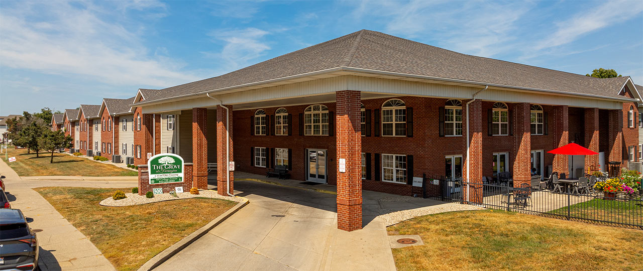 The Grove at Farrington apartments in Terre Haute, IN