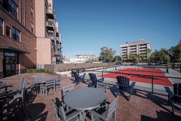 HQ Residences | Mt. Prospect apartments in Mt Prospect, IL
