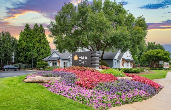 MAA Glen apartments