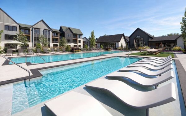 Farmhouse at Lantern Commons apartments