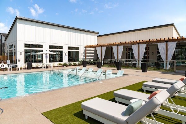 Bexley Spring Hill apartments in Columbia, TN