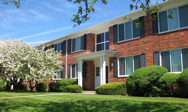 The Haven at Grosse Pointe apartments in Harper Woods, MI