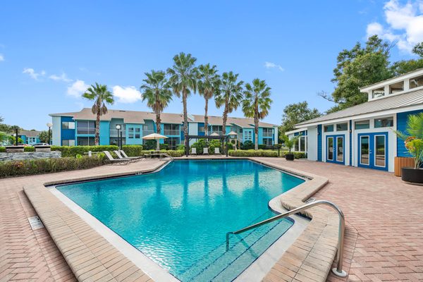 30 West Apartments apartments in Bradenton, FL