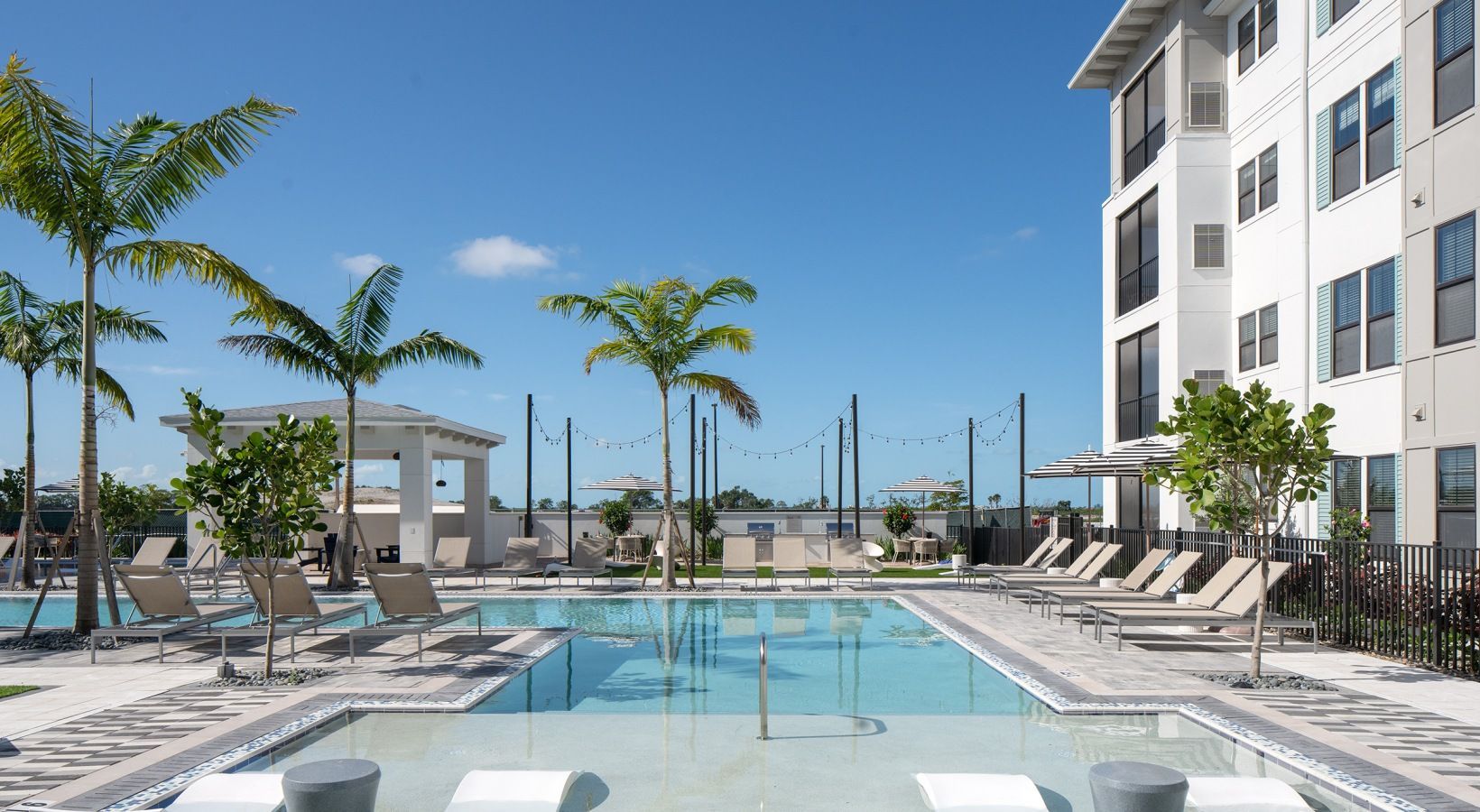 Cirrus at Aqua apartments in Bradenton, FL