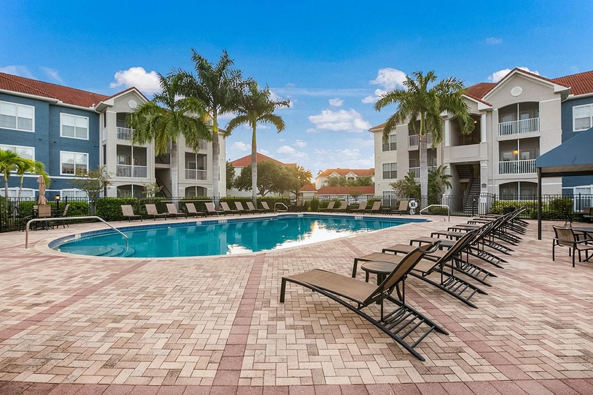 210 Watermark apartments in Bradenton, FL