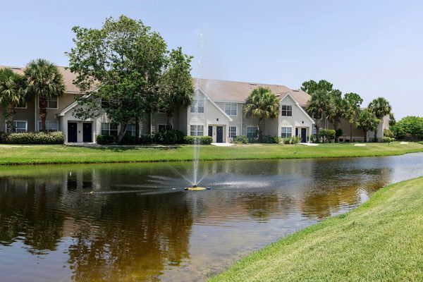 Centre Court Apartment Homes apartments in Bradenton, FL