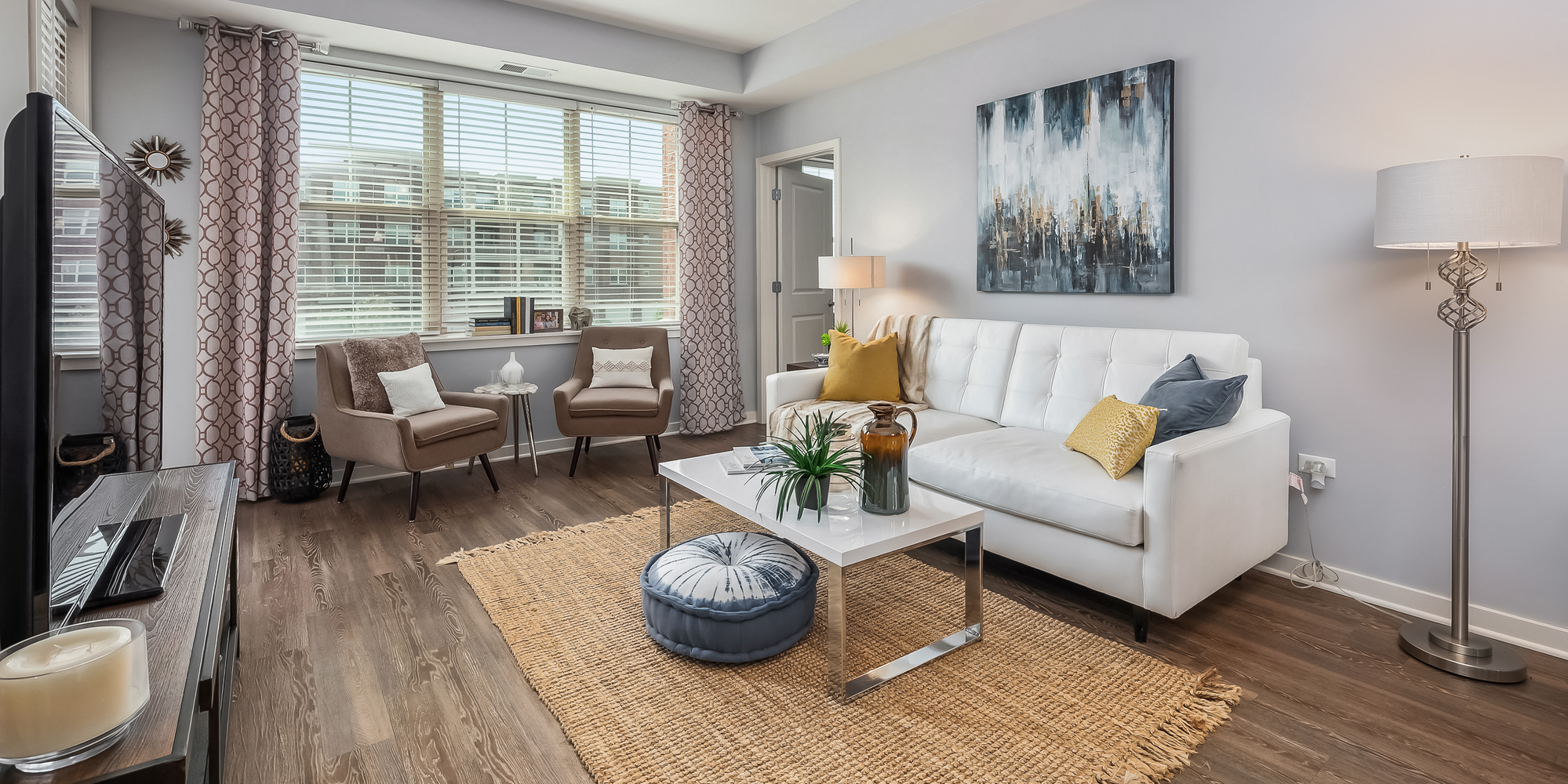 The Residences of Orland Park Crossing apartments in Orland Park, IL