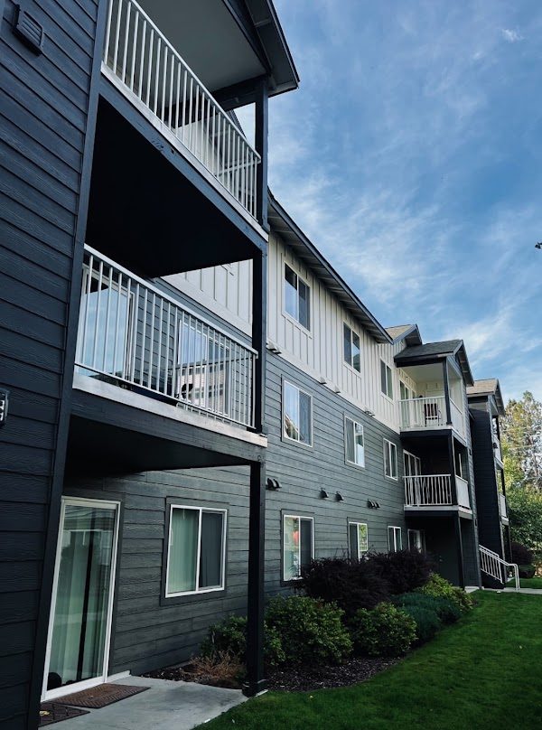 Falls Creek by Vintage apartments