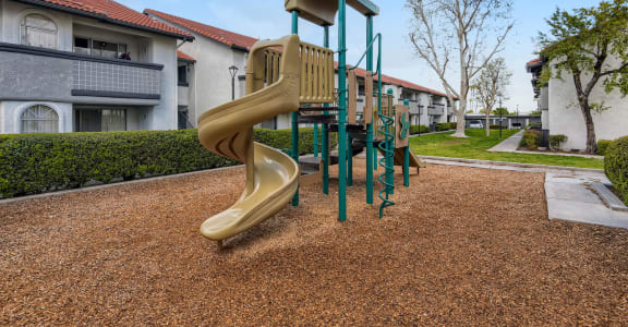 Azul Apartments apartments in Hemet, CA