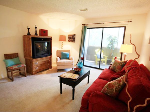 Three Oaks apartments in Valdosta, GA