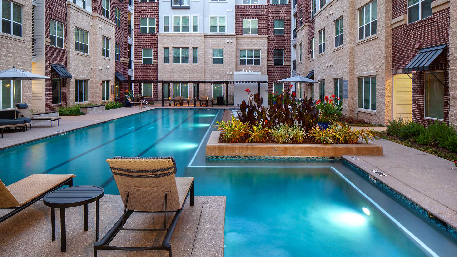 District at Greenbriar Apartments apartments in Houston, TX