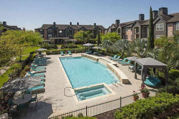 Stonewood apartments in Houston, TX