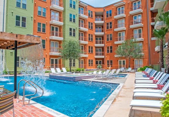 Southtown Flats apartments in San Antonio, TX