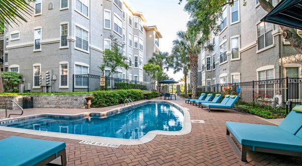 Meridian Apartments apartments in San Antonio, TX