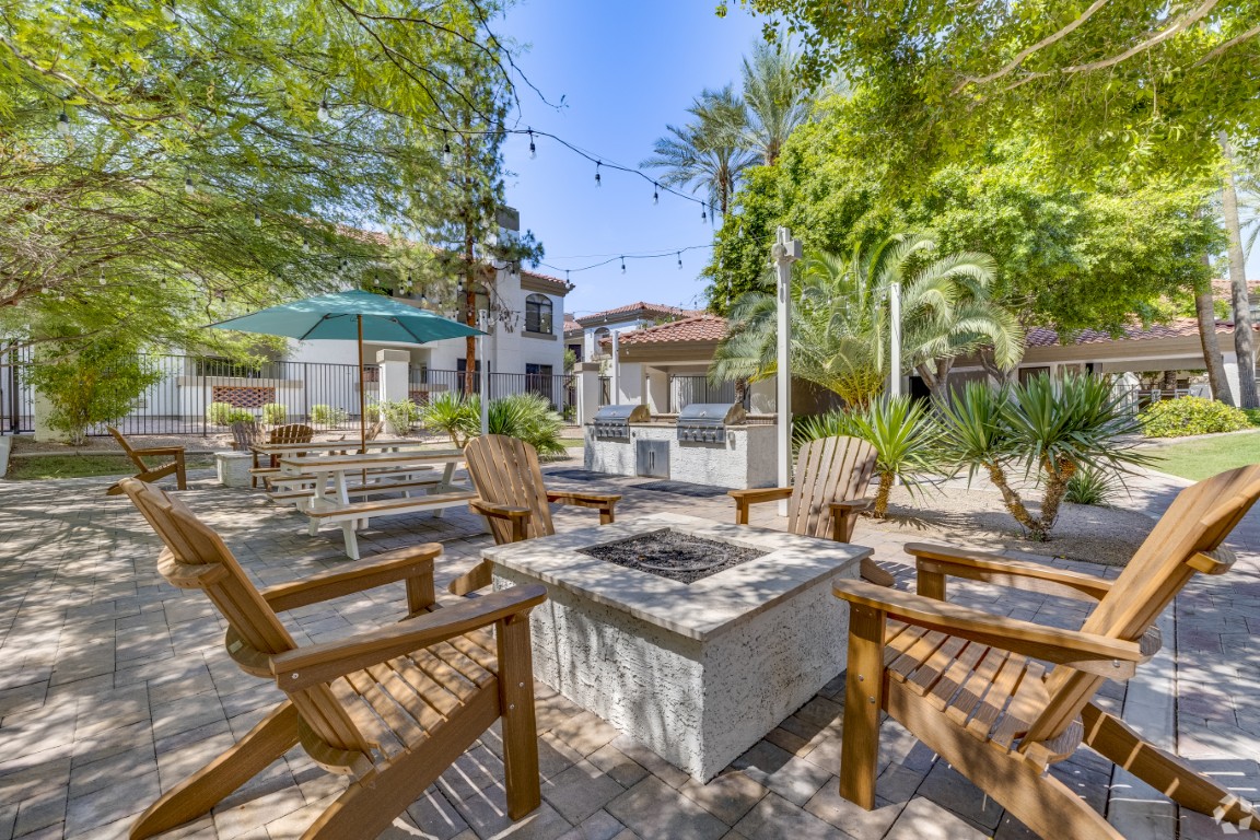 San Palmas apartments in Chandler, AZ