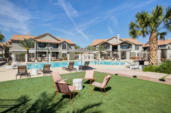 Avana Coronado apartments in Chandler, AZ