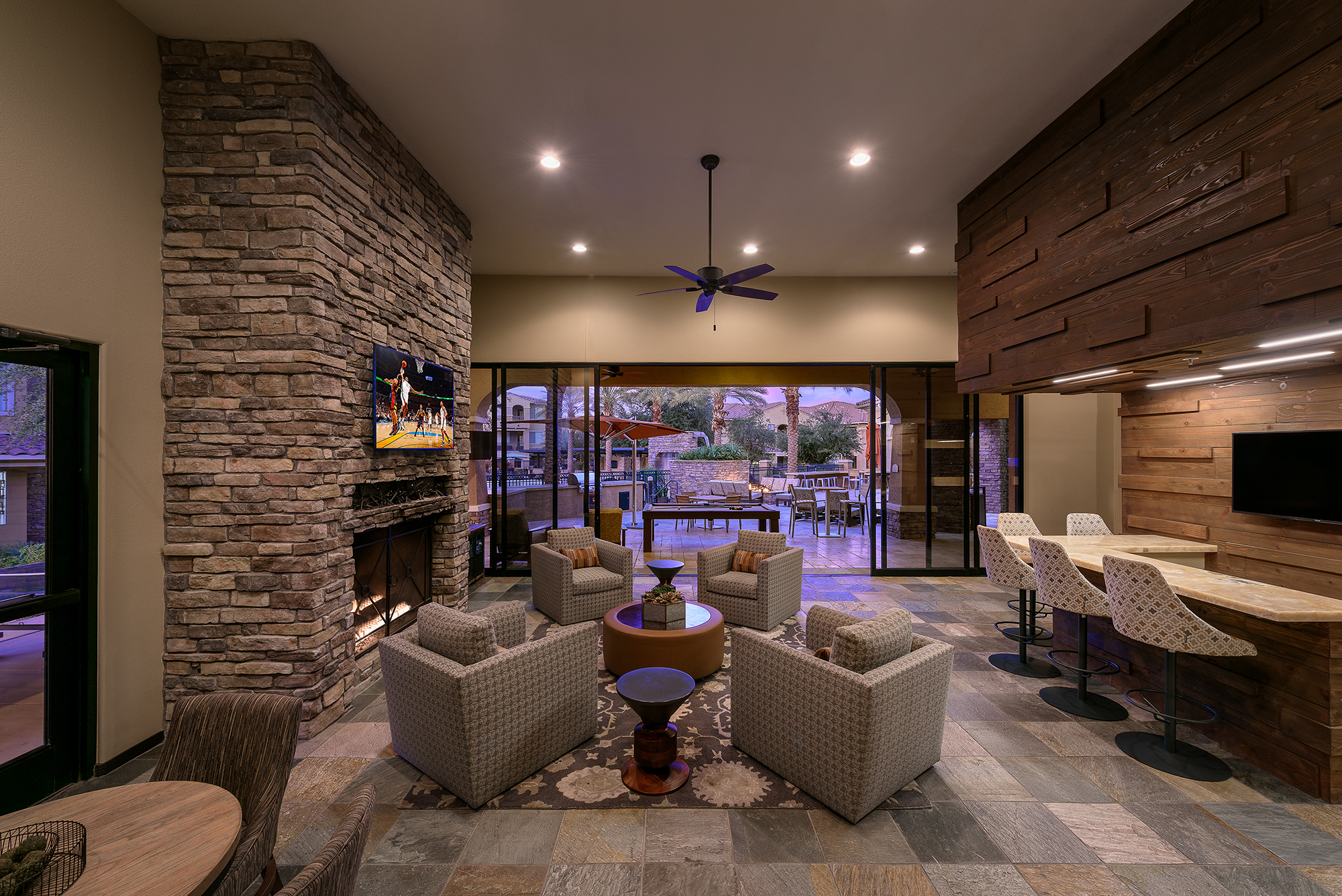 Stone Oaks apartments in Chandler, AZ