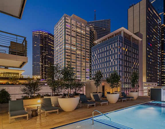 Main 3 Downtown apartments in Dallas, TX