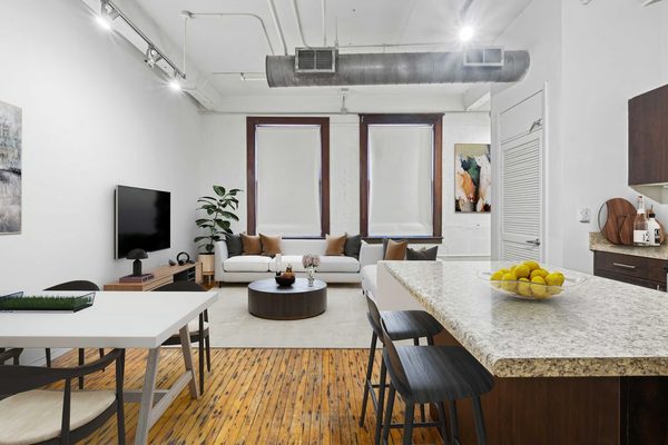 The Wilson at Mercantile Place apartments in Dallas, TX