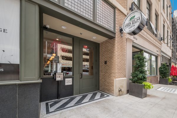 Mid Elm Lofts apartments in Dallas, TX