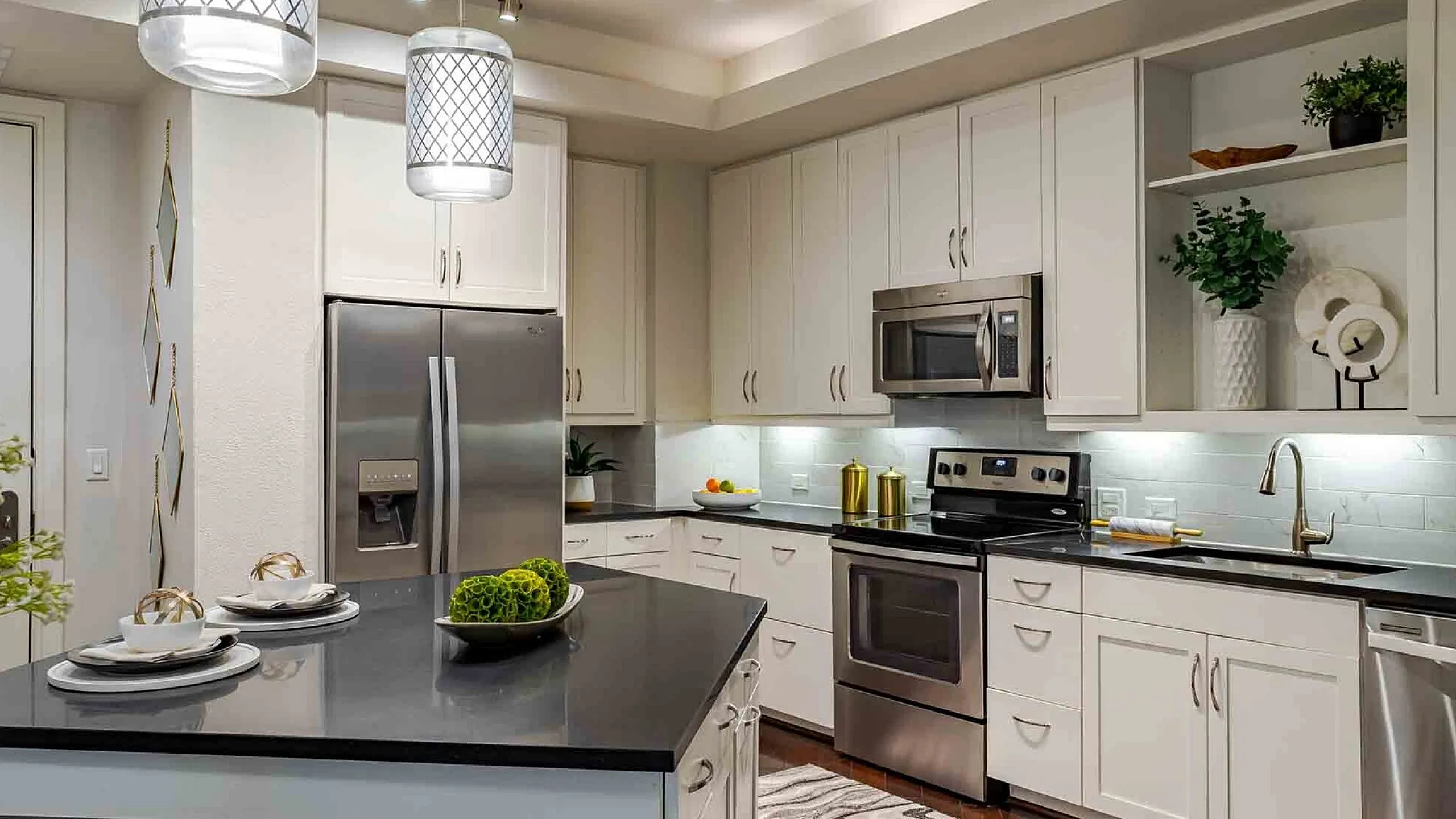 The James River Oaks apartments in Houston, TX