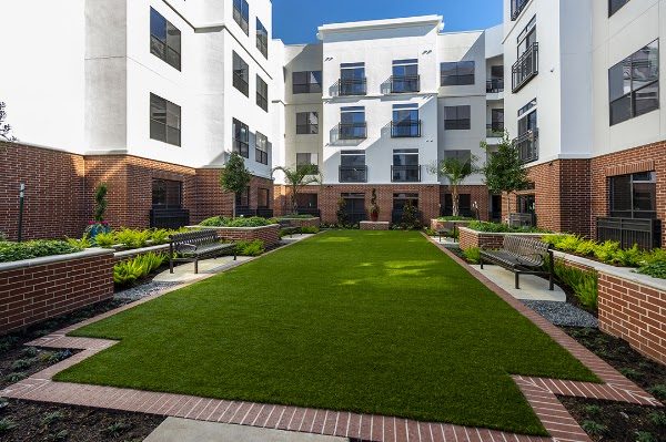 Instrata Upper Kirby apartments