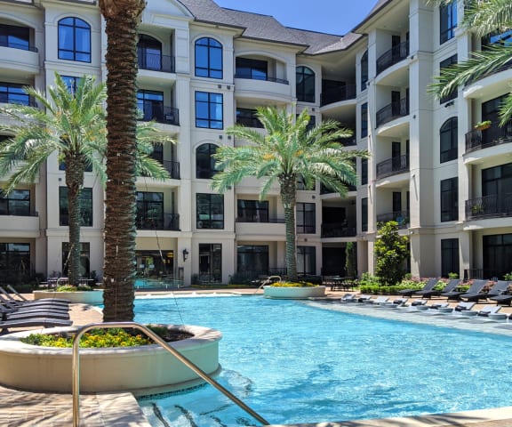 Le Palais Apartments apartments in Houston, TX