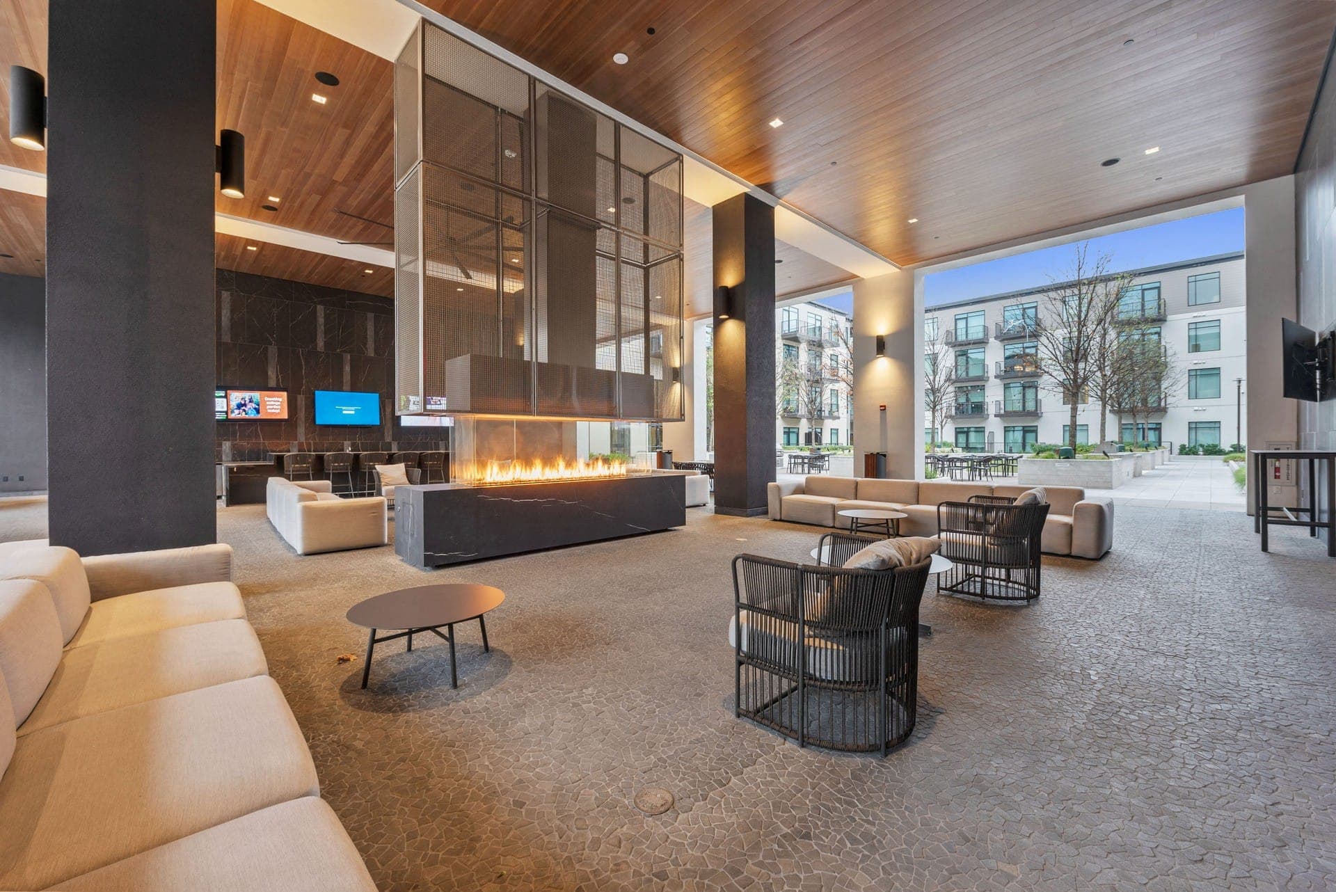 The Sterling at Regent Square Apartments apartments in Houston, TX