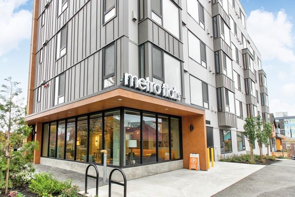 Metroline Flats apartments in Seattle, WA