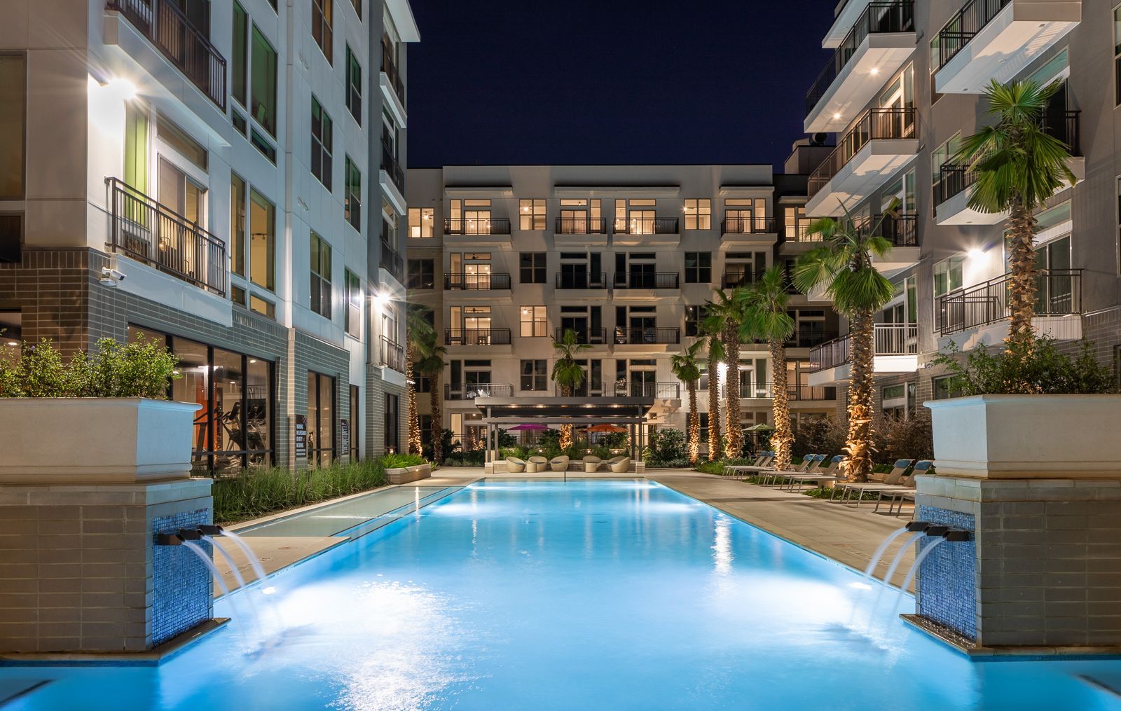 Bellrock Summer Street apartments in Houston, TX