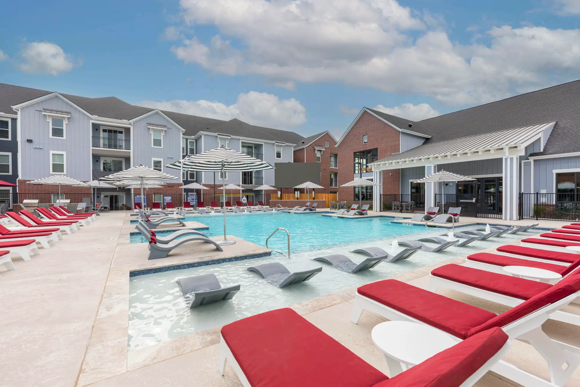 The Landing College Station apartments in College Station, TX