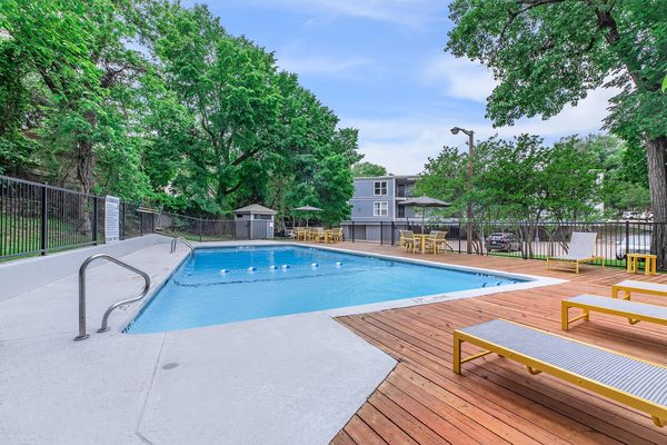 Atlantic at Kessler Park apartments in Dallas, TX