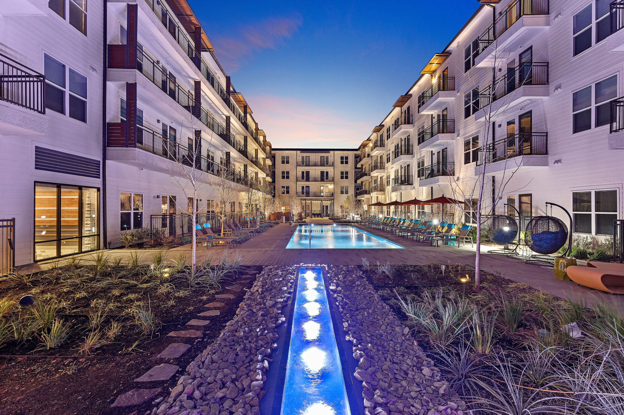 West Love Apartments apartments in Dallas, TX