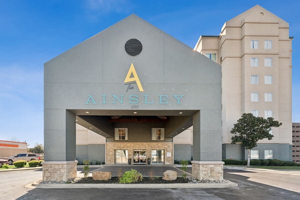 The Ainsley Apartments apartments in Dallas, TX