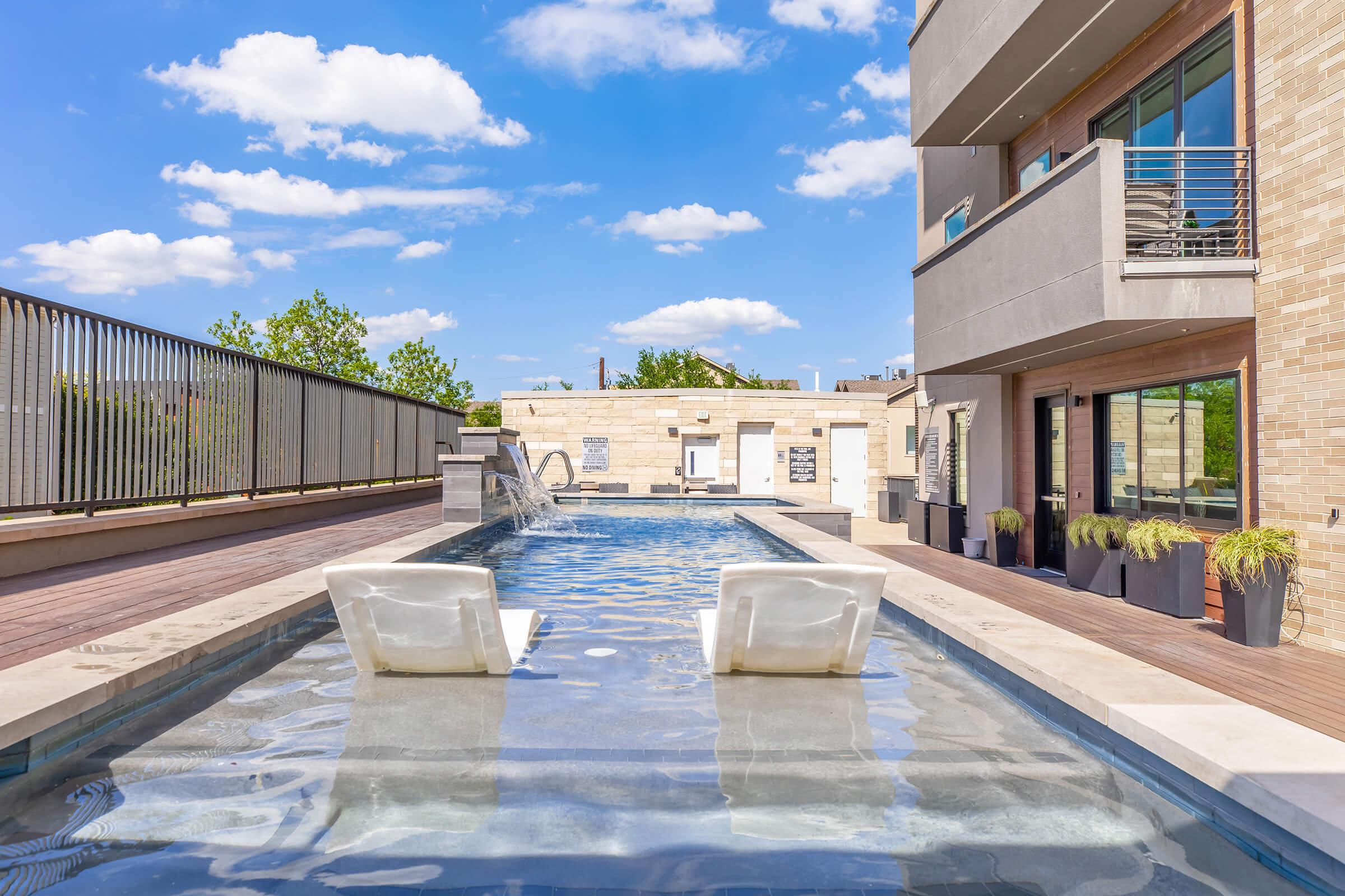 The Drake White Rock apartments in Dallas, TX