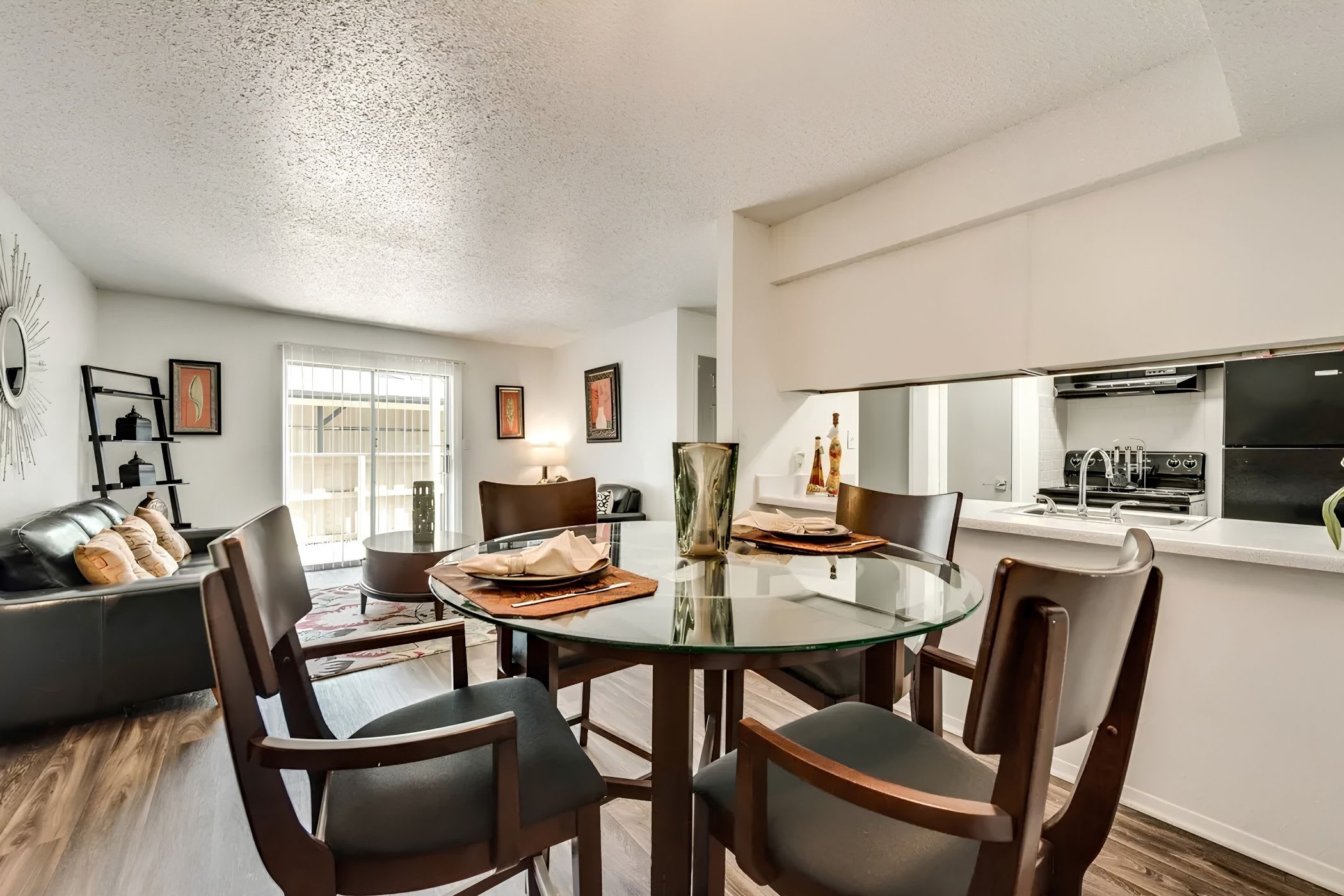The Watermark apartments in Mesquite, TX
