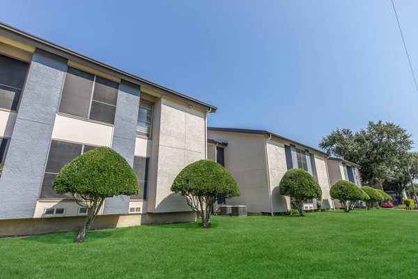 Windsor Forest apartments in Dallas, TX